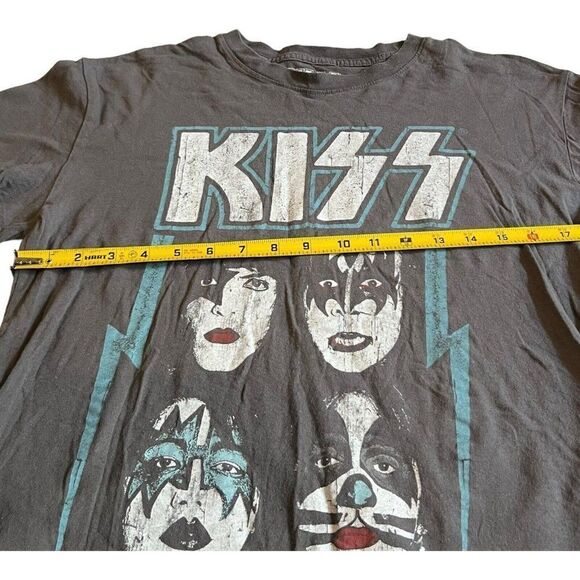 Kiss Rock and Roll Graphic T Shirt Mens Music Band Tee Size Medium Retro Style - Picture 4 of 7